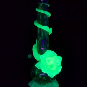 Noble Glass Medium Softglas Bong mit Uranium Blume