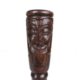 Sadhus Geschnitztes Holz Chillum 10,5cm
